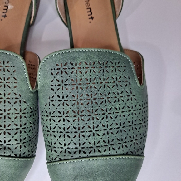 White mt. Lazer cut flats - Picture 5 of 6